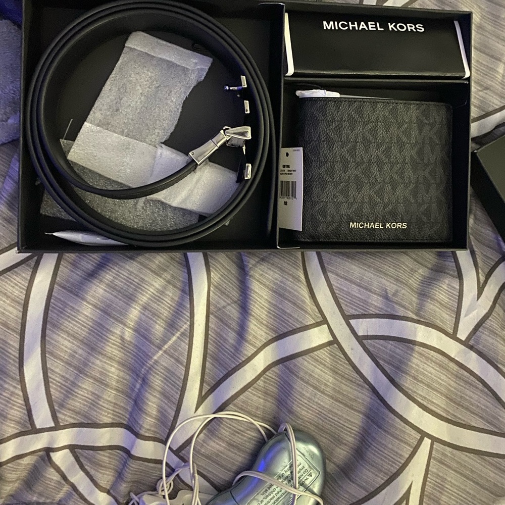 Michael Kors mens belt wallet set brand new black
